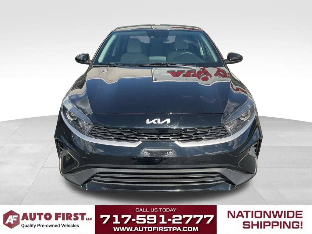 Used 2022 Kia Forte LXS FWD image 2