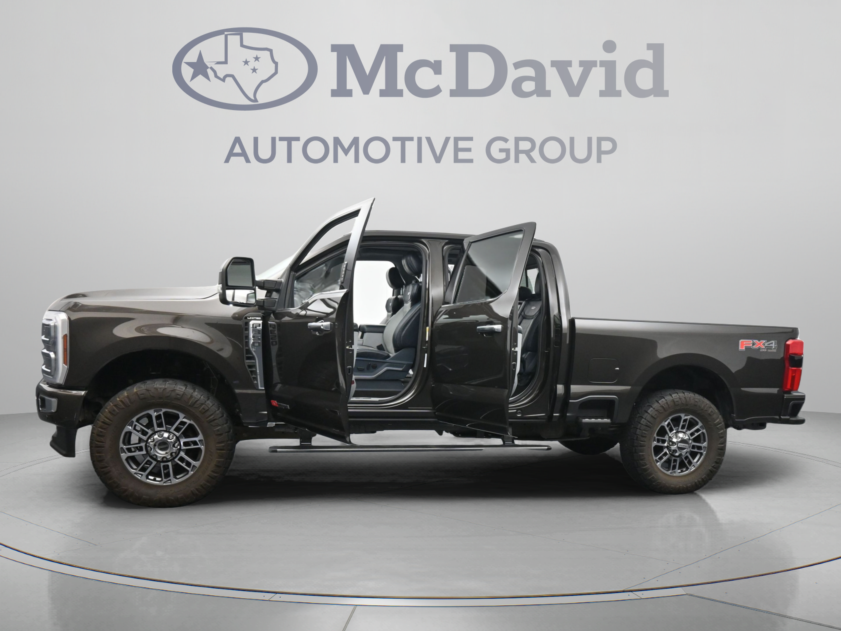 Used 2024 Ford F350 Limited w/ FX4 Off-Road Package AWD/4WD image 42