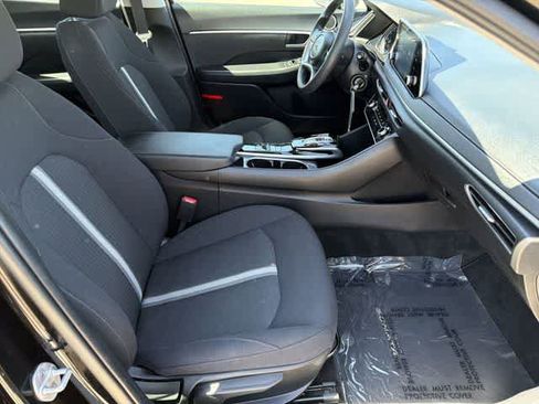Used 2023 Hyundai Sonata SE w/ Cargo Package image 18