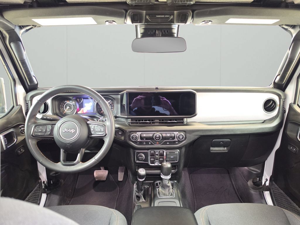 Used 2024 Jeep Wrangler Unlimited Sport AWD/4WD image 17