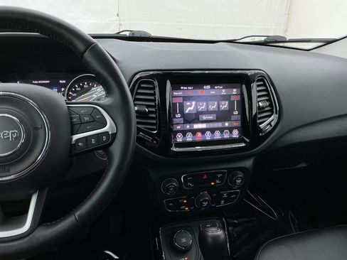 Used 2021 Jeep Compass Limited AWD/4WD image 33