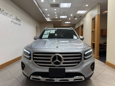 Certified 2025 Mercedes-Benz GLB 250 image 2