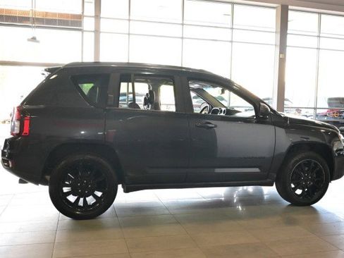 Used 2015 Jeep Compass Sport w/ Power Value Group FWD image 4