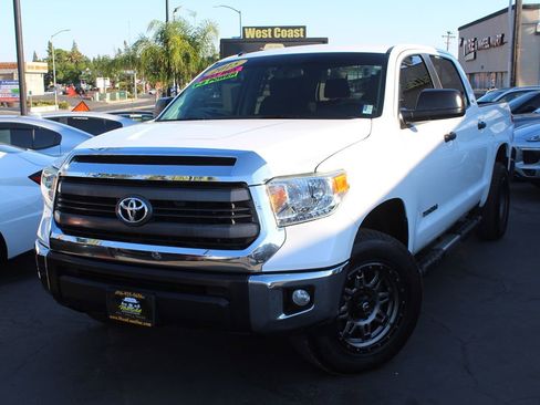 Used 2015 Toyota Tundra SR5 image 2