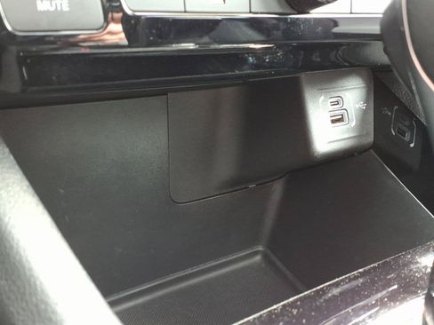 Used 2025 Jeep Compass Limited w/ Elite Group AWD/4WD image 23