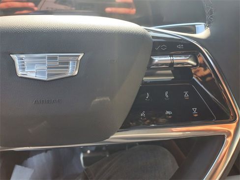 New 2026 Cadillac Vistiq Sport w/ LPO, Floor Liner Package image 11