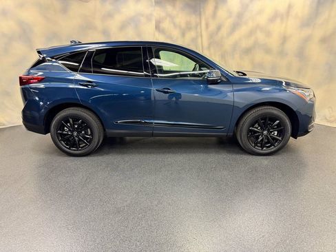 Used 2025 Acura RDX SH-AWD image 9