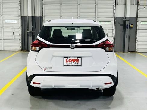 New 2025 Nissan Kicks Play S image 14