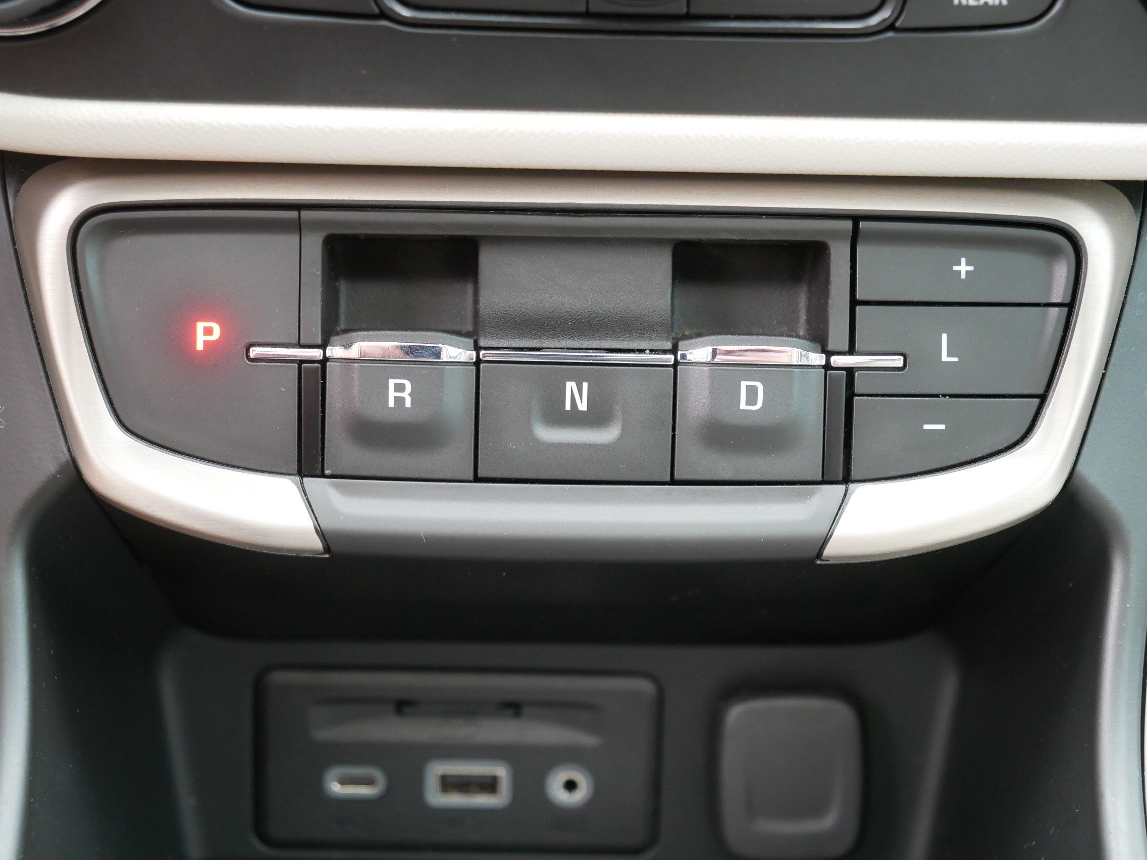 Used 2023 GMC Terrain Denali AWD/4WD image 24
