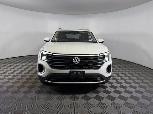 Used 2025 Volkswagen Atlas SEL AWD/4WD image 7