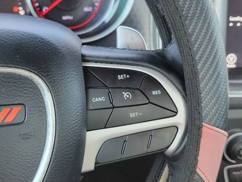 Used 2017 Dodge Charger R/T w/ Plus Group image 26