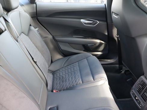 Used 2023 Audi e-tron GT Premium Plus image 14