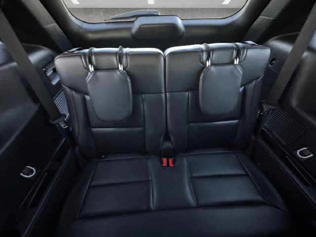 Used 2025 Ford Explorer ST-Line w/ ST-Line Street Pack AWD/4WD image 22
