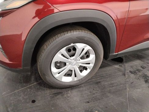 Used 2025 Chevrolet Trax LS FWD image 39