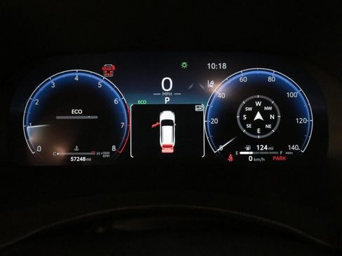 Used 2023 Toyota Highlander Platinum image 11