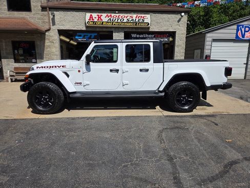 Used 2022 Jeep Gladiator Mojave w/ LED Lighting Group AWD/4WD image 4