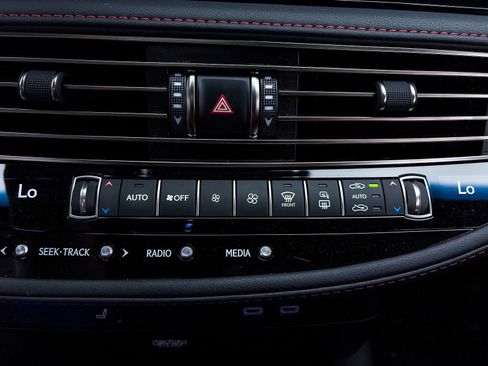 Used 2023 Lexus LS 500 F Sport w/ Cold Weather Package (CK) RWD image 26