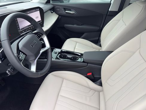 New 2026 Audi Q3 quattro 2.0T AWD/4WD image 10