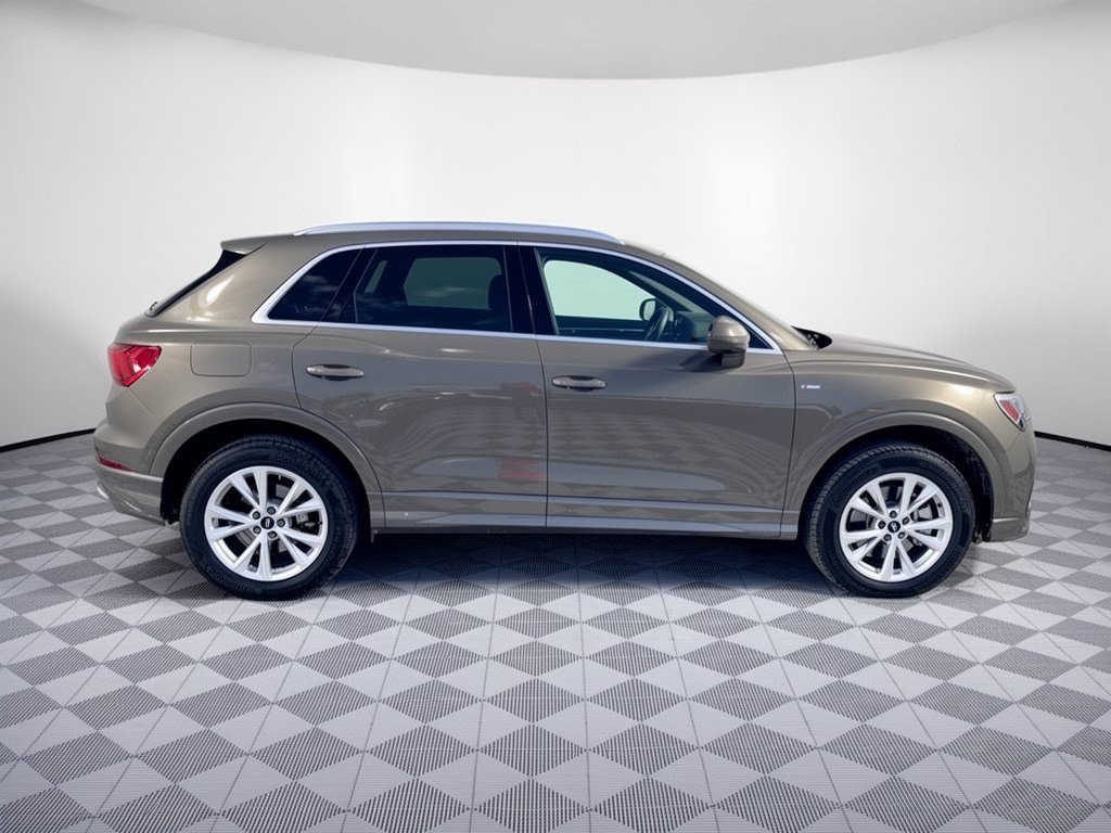 Certified 2025 Audi Q3 2.0T Premium w/ Convenience Package AWD/4WD image 8