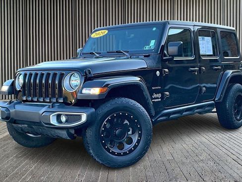 Used 2020 Jeep Wrangler Unlimited Sahara image 2