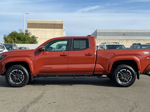 Certified 2025 Toyota Tacoma TRD Sport image 9