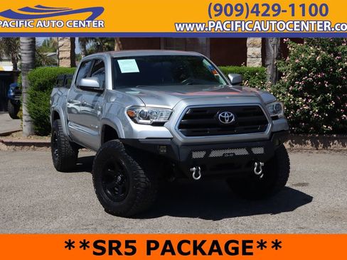 Used 2016 Toyota Tacoma SR5 image 1