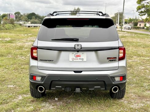 Used 2025 Honda Passport TrailSport image 5