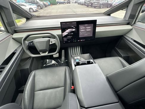 Used 2024 Tesla Cybertruck AWD Crew Cab image 2
