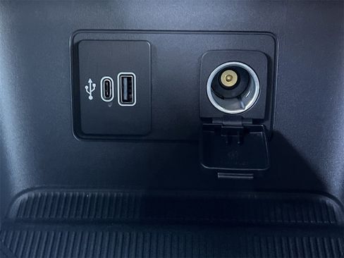 New 2026 Ford Explorer Platinum image 7