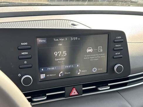 New 2026 Hyundai Elantra Sport FWD image 17