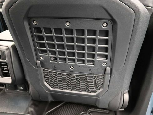 New 2025 Ford Bronco Badlands image 17