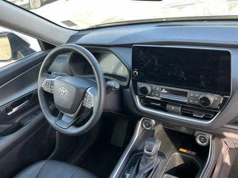 Used 2025 Toyota Grand Highlander XLE image 15