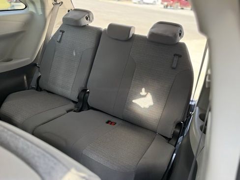 Used 2021 Toyota Sienna LE image 20