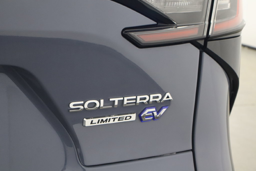 Used 2023 Subaru Solterra AWD image 41