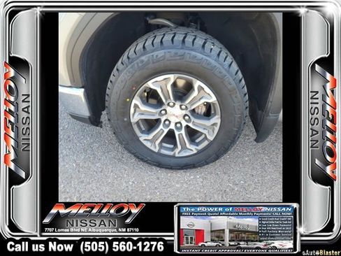 Used 2023 GMC Sierra 1500 SLE image 18