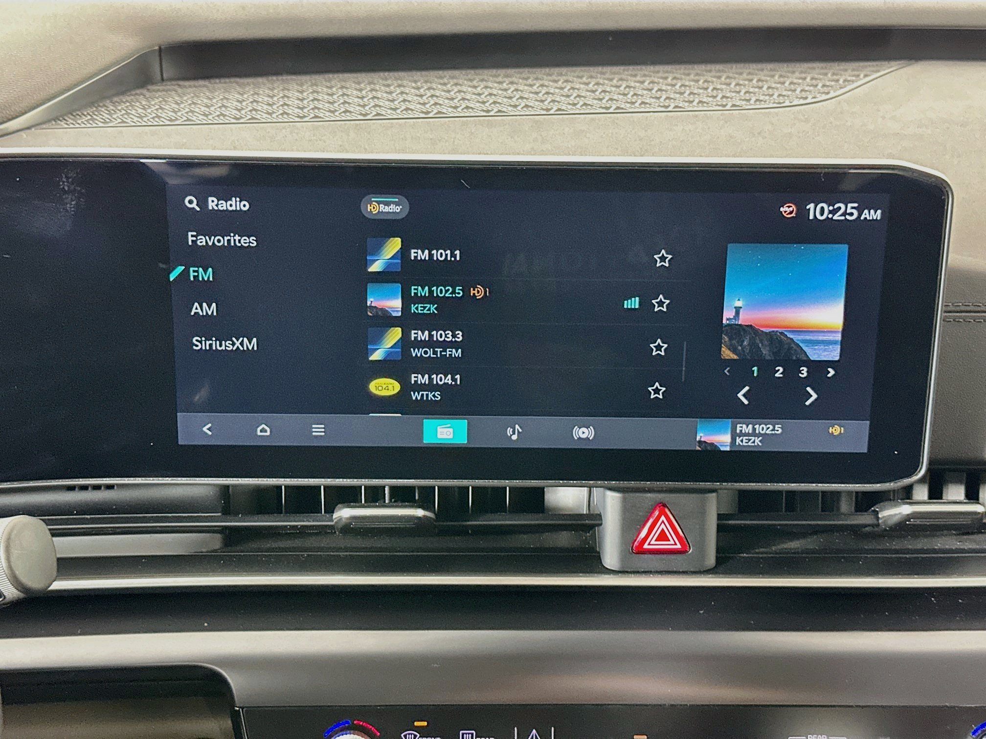 Used 2025 Kia Carnival FWD image 21