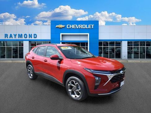New 2026 Chevrolet Trax LT w/ LT Convenience Package FWD image 11