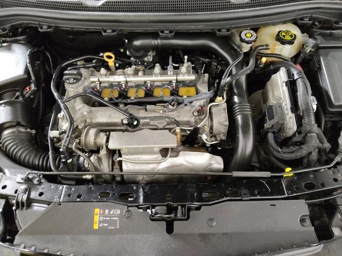 Used 2017 Chevrolet Cruze Premier FWD image 30