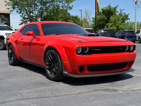 Used 2022 Dodge Challenger R/T Scat Pack RWD image 2