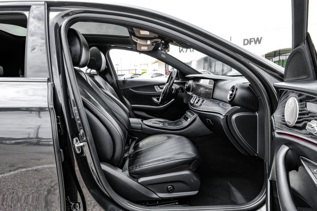 Used 2021 Mercedes-Benz E 350 4MATIC Sedan w/ Premium Package image 39