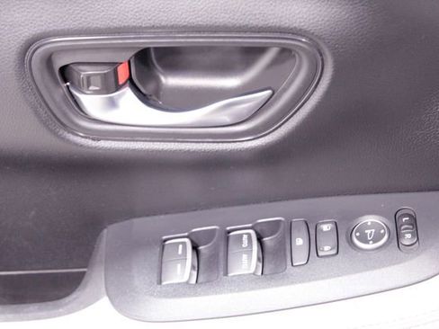 Certified 2024 Honda HR-V EX-L image 24