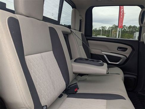 Used 2023 Nissan Titan SV w/ SV Convenience Package image 30
