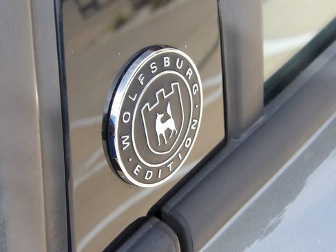 Used 2018 Volkswagen Jetta Wolfsburg Edition image 9