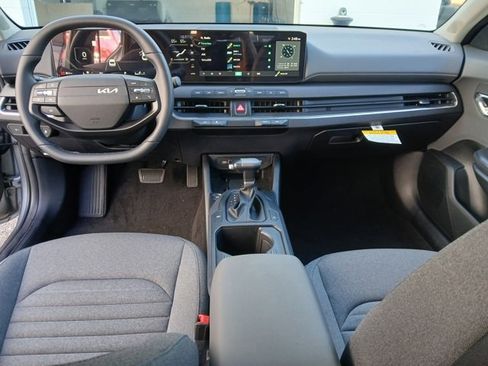 New 2025 Kia K4 EX image 3