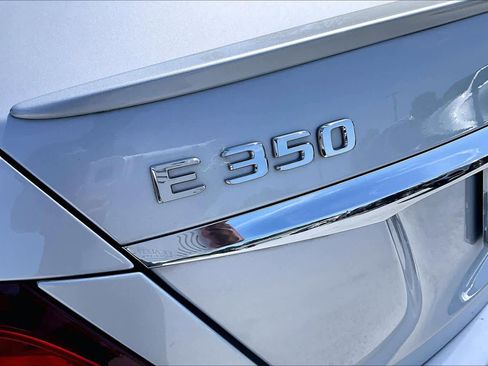 Used 2020 Mercedes-Benz E 350 Sedan image 29