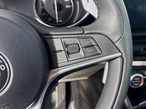 Used 2018 Alfa Romeo Giulia Ti Sport w/ Quick Order Package 22U Sport image 15