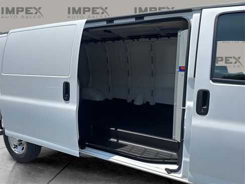Used 2023 Chevrolet Express 2500 Extended w/ Driver Convenience Package image 21