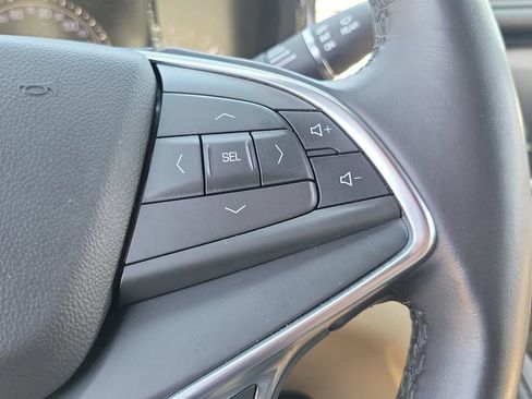 Used 2018 Cadillac XT5 FWD image 27