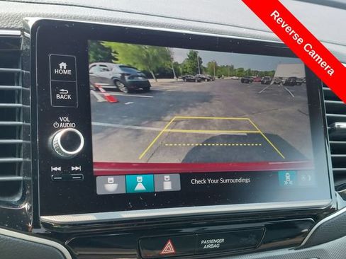 Used 2025 Honda Ridgeline Sport image 11