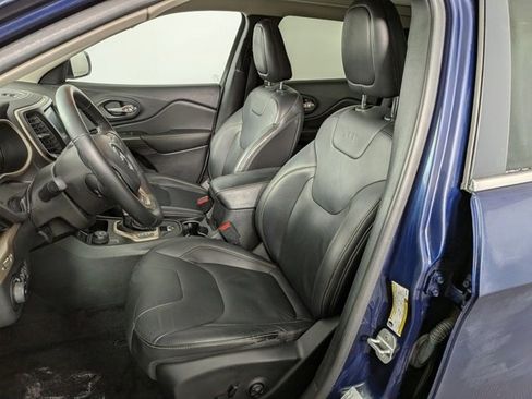 Used 2016 Jeep Cherokee Limited image 12